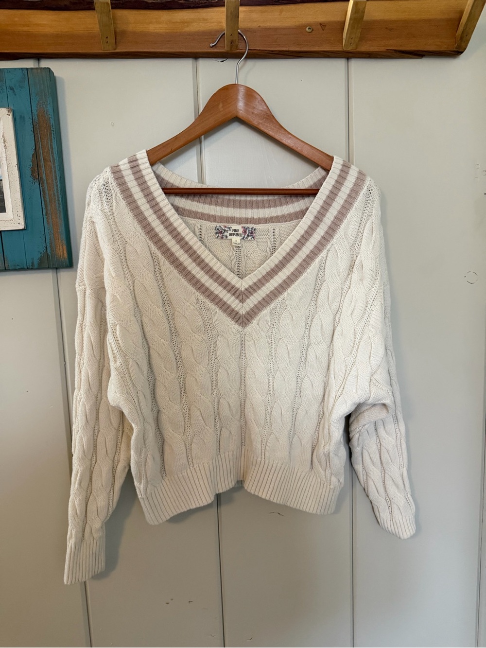 Pink Republic M Cream Cable Knit V Neck Sweater Preppy Varsity Collegiate